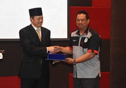 1_Majlis Meraikan Pesara 2016_c.jpg