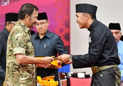 1_Penyerahan_Anak_Anak_Kunci_c.jpg