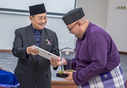 2_Majlis Penyampaian Hadiah Pertandingan Perhimpunan dan Perarakan Sempena Sambutan Maulud Nabi Muhammad SAW_c.jpg