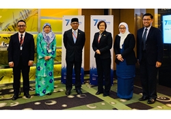 MOD Delegation with Ambassador_c.jpg