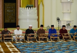 Majliskhatamalquran2017_2_c.jpg
