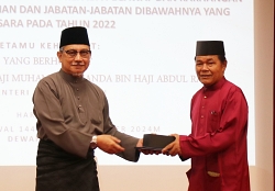 1_Khidmat pesara Kementerian Pembangunan dihargai_c.JPG