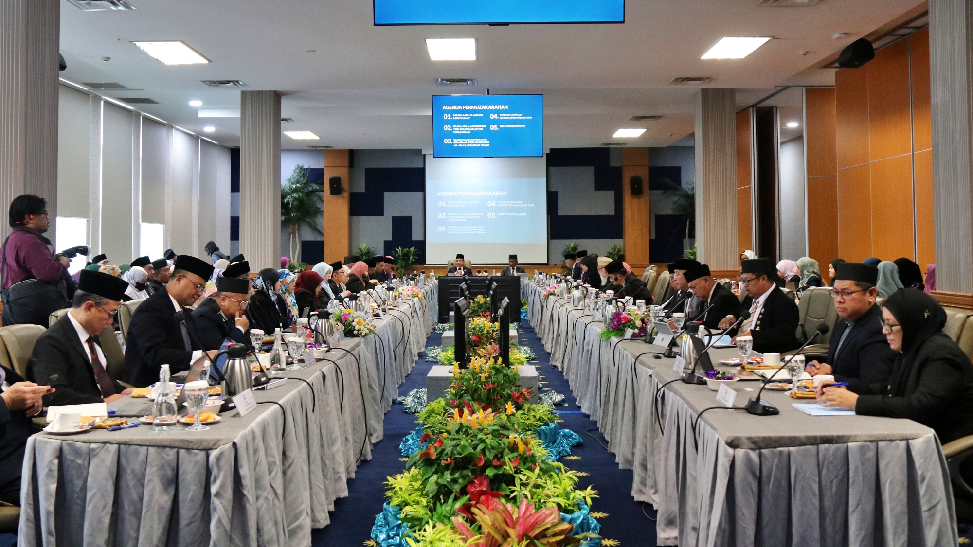 1_Sesi muzakarah Kementerian Pembangunan bersama ahli-ahli MMN.JPG